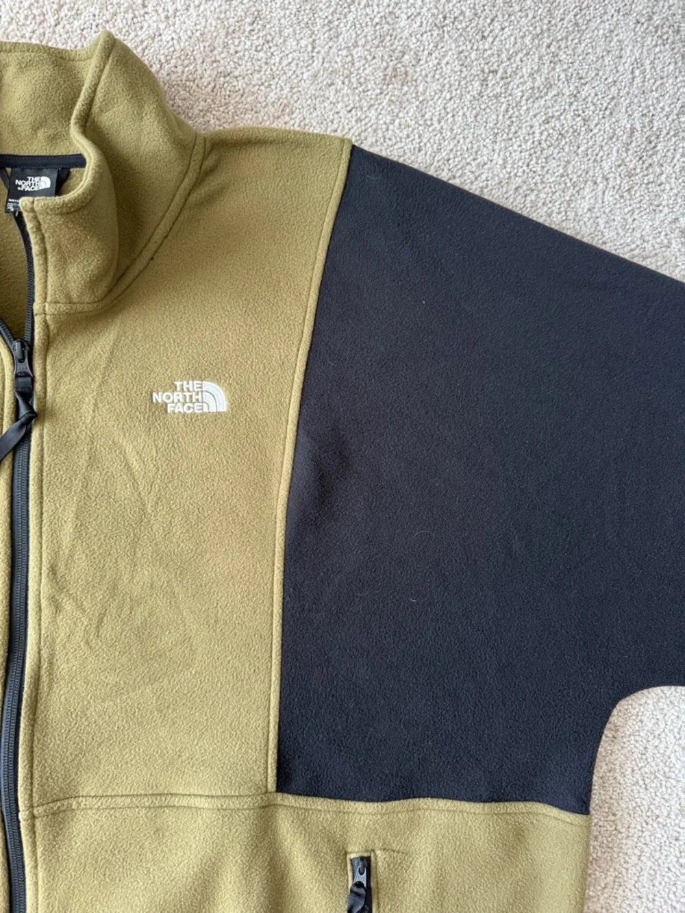 The North Face Men's TKA Attitude Full-Zip Fleece Jacket Military Green
